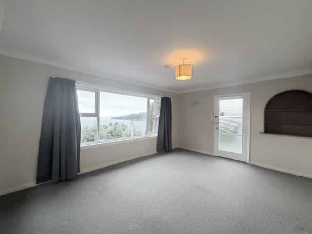 Bottom Fla/105 Te Anau Road, Hataitai