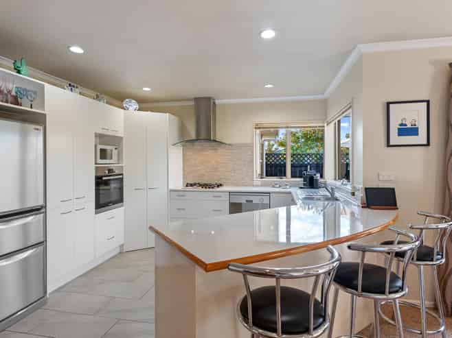 1 San Priamo Place, Paraparaumu Beach