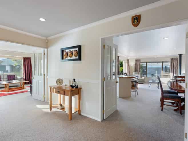 1 San Priamo Place, Paraparaumu Beach