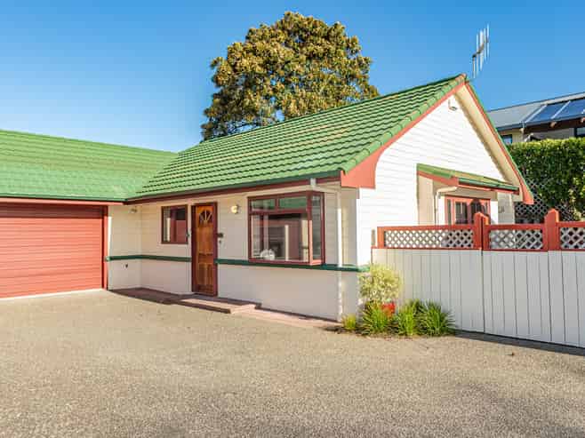 13B Saint Georges Gate, Whanganui