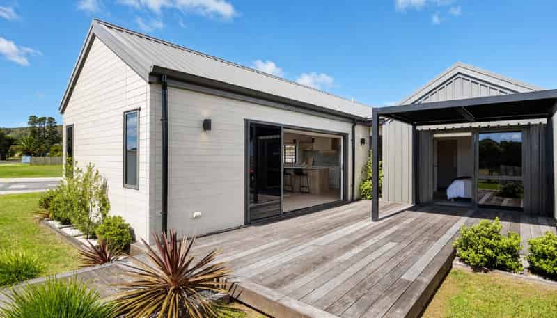2 Motutere Drive, Matarangi