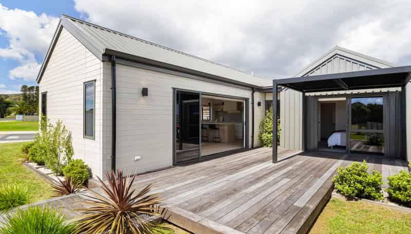 2 Motutere Drive, Matarangi