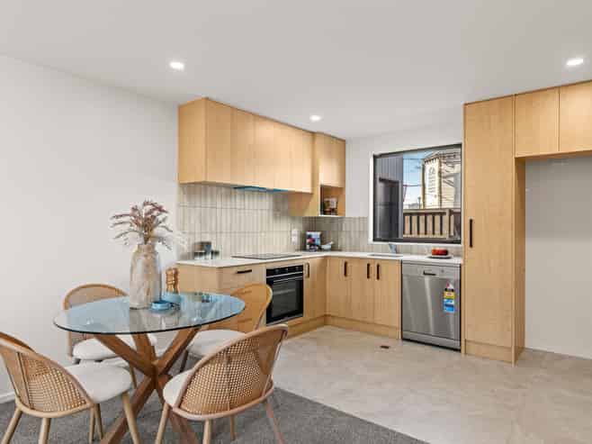 2, 3 & 4/41 Saxon Street, Linwood