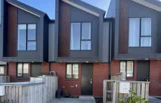 14 Waipuhinui Way, Wiri