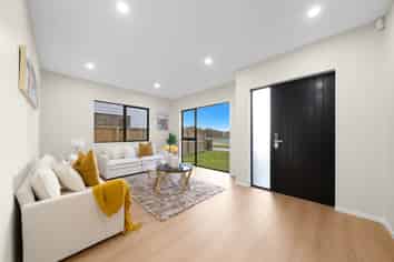 55  Derbyshire Lane, Karaka