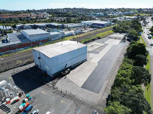Secure 7,425sqm Yard with High Stud Warehouse