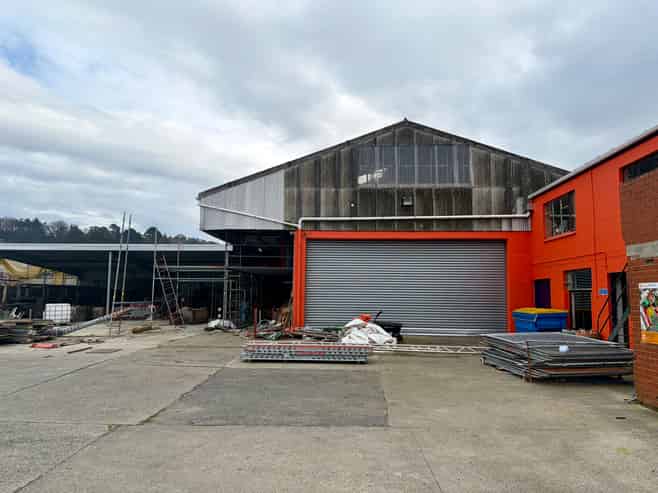 Secure Yard, Workshop & Office
