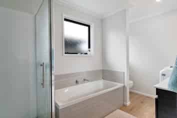 Flat / 92 Te Ranga Memorial Drive, Pyes Pa