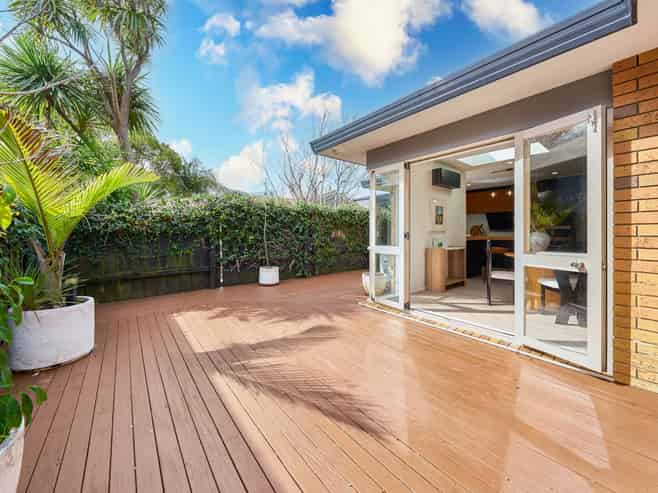 2/9 Alma Road, Milford