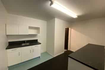 Tidy Office/Warehouse in Hillsborough