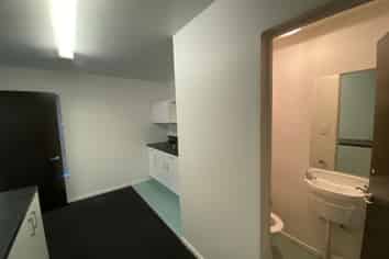 Tidy Office/Warehouse in Hillsborough