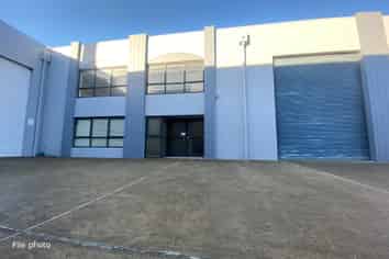 Tidy Office/Warehouse in Hillsborough