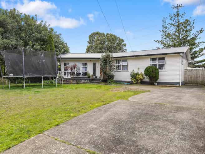 27 Pandora Place, Pakuranga
