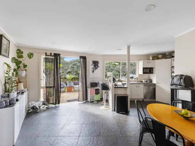 27 Pandora Place, Pakuranga