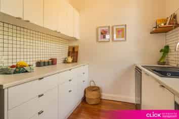 47 Easther Crescent, Kew
