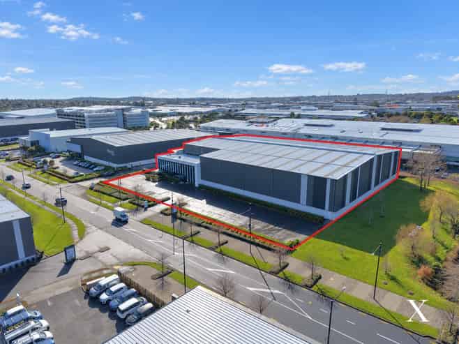 4,664sqm A-Grade Highbrook Warehouse