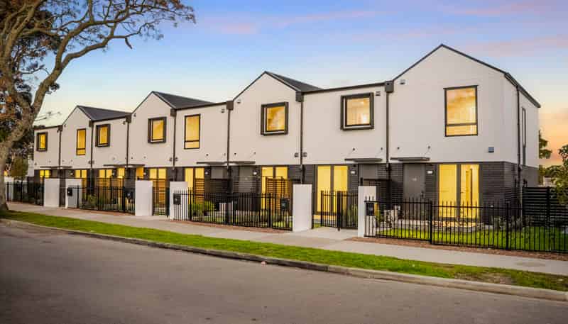 8/12 Wairau Avenue, Avondale