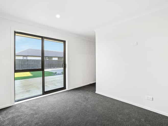 15 Vitalia Crescent, Lincoln
