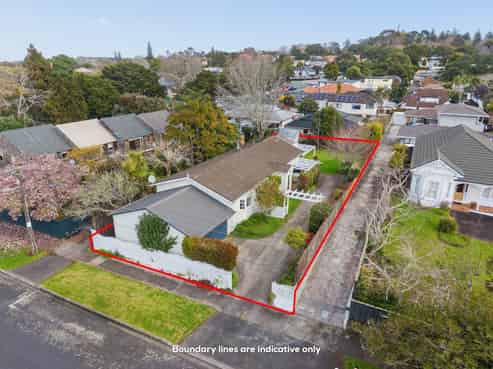 2 Tawera Road, Greenlane