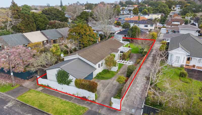 2 Tawera Road, Greenlane