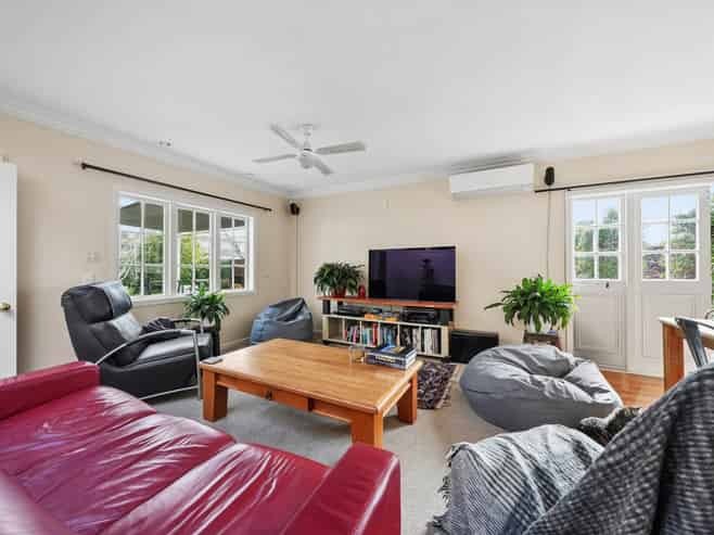 2 Tawera Road, Greenlane