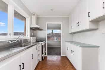 26 Warren Avenue, Three Kings
