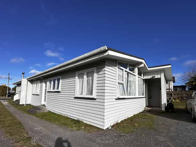 2/24 Scannell Street, Taupo