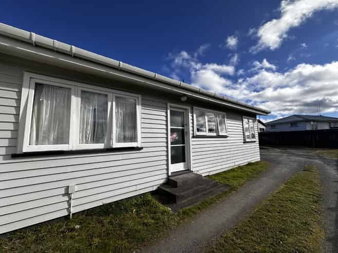 2/24 Scannell Street, Taupo