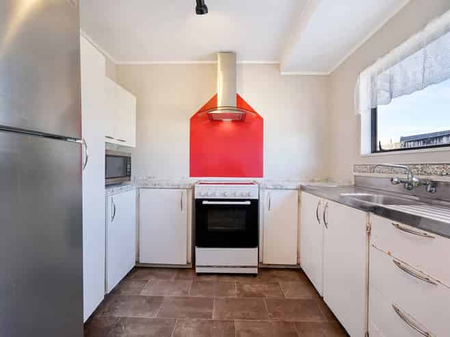 2/14 Templeton Place, Clendon Park