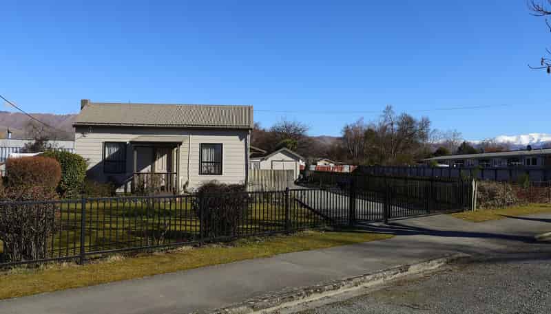 9 Mount Cook Road, FAIRLIE