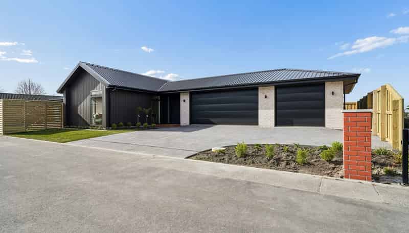 2 Rowland Place, Rangiora