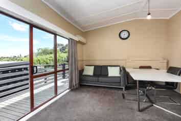 87 Preston Crescent, Belleknowes