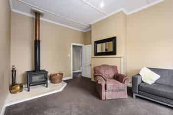 87 Preston Crescent, Belleknowes