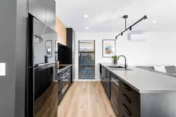 81 Lady Isaac Drive, ROLLESTON
