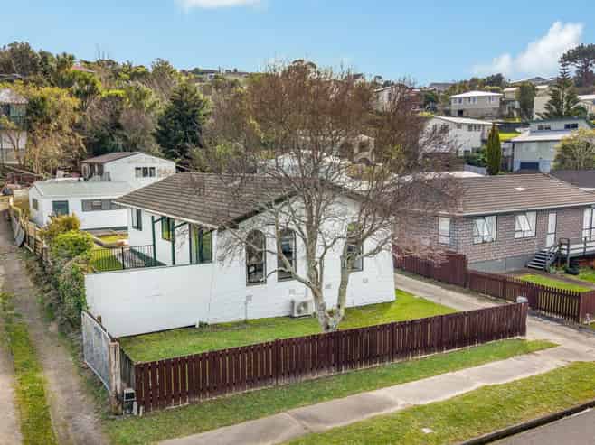 51 Desert Gold Street, Ascot Park