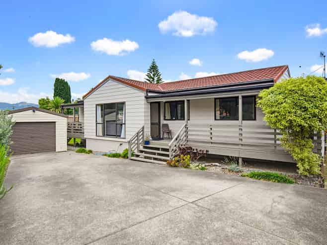 16B Michael Road, Paraparaumu Beach