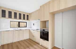 3/3 Jury Place, Favona