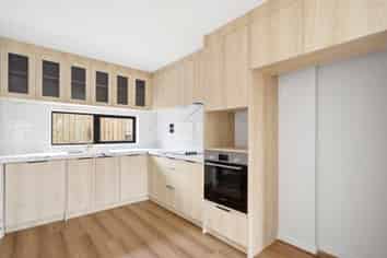 3/3 Jury Place, Favona