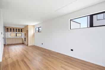 3/3 Jury Place, Favona