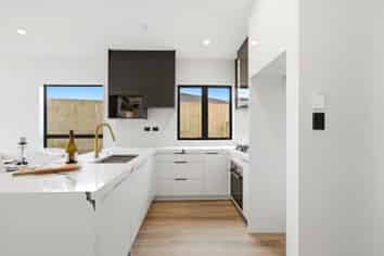 4/3 Jury Place, Favona