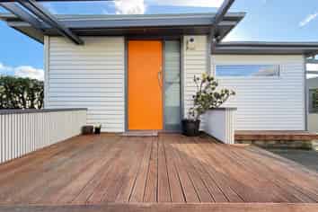 16 Tireti Road, Titahi Bay