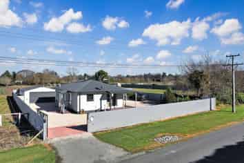 227 Racecourse Road, Allenton