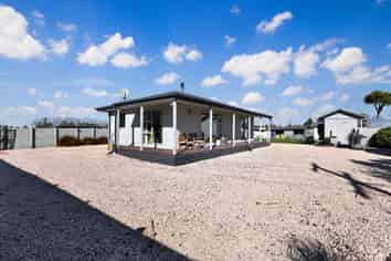 227 Racecourse Road, Allenton