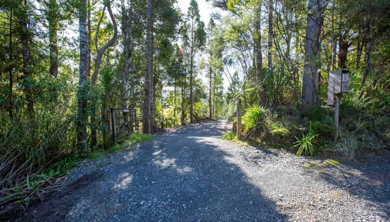 15 Te Aute Ridge Road, Waitakere