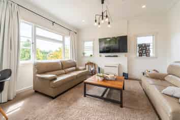 8 Kiwi Drive, Highfield