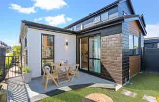 8 Honowai  Street, Kumeu