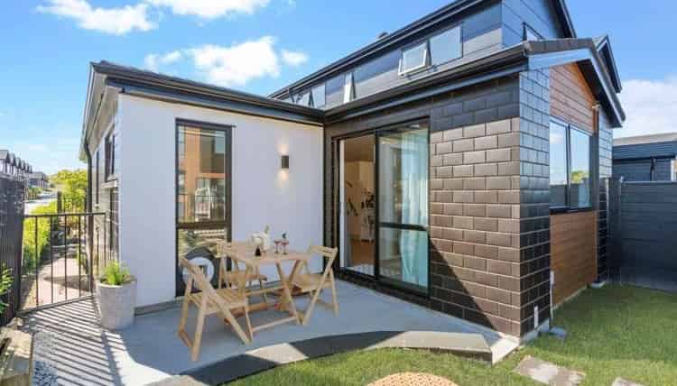 8 Honowai  Street, Kumeu