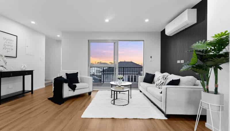 8/8 Reeves Avenue, Papatoetoe