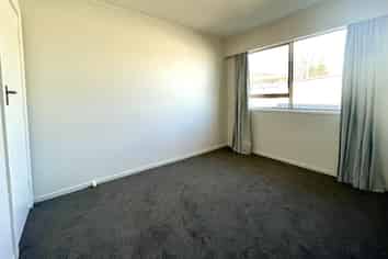 2/408 Southampton Street East, Akina