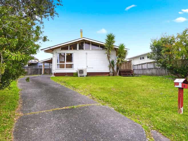 6 Robert Burke Place, Henderson